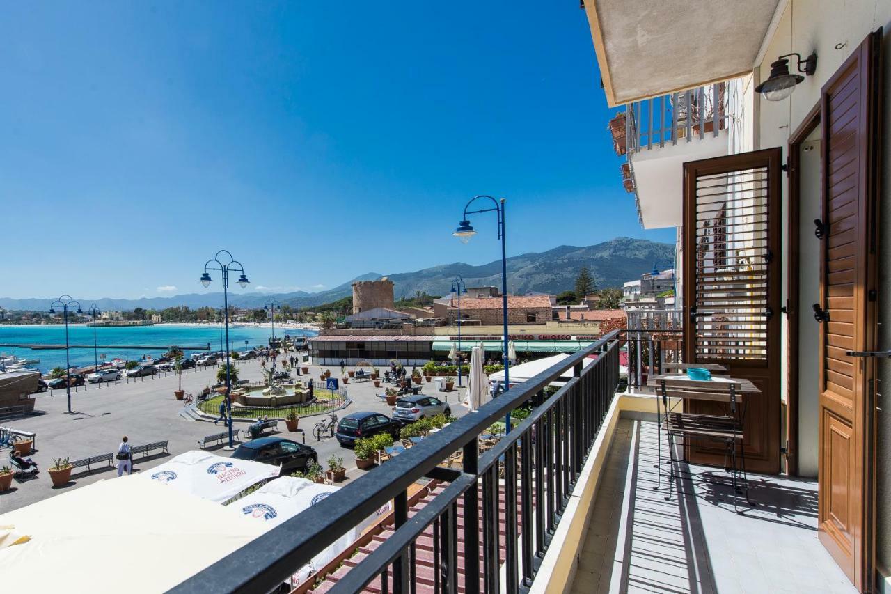 Casetta Vista Mare In Piazza A Mondello Palermo Luaran gambar