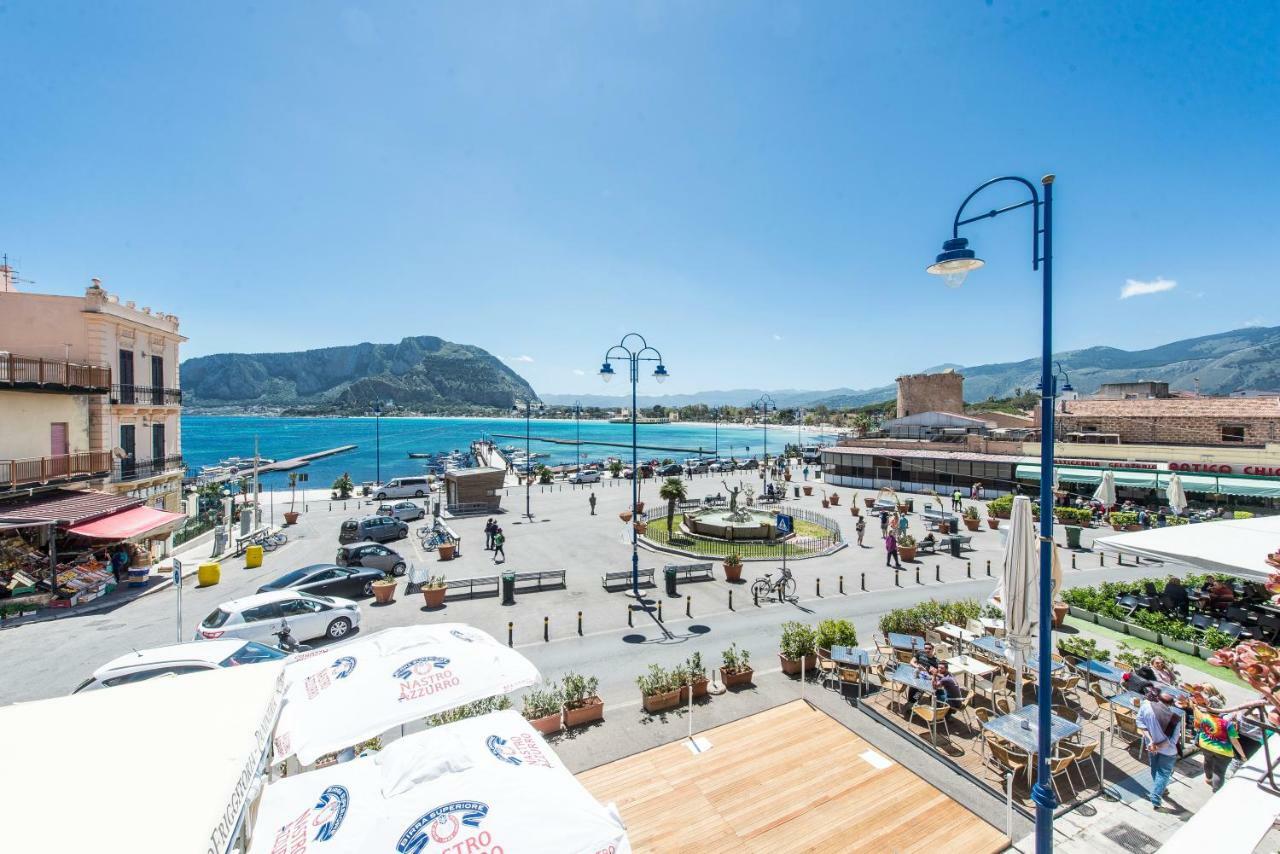 Casetta Vista Mare In Piazza A Mondello Palermo Luaran gambar