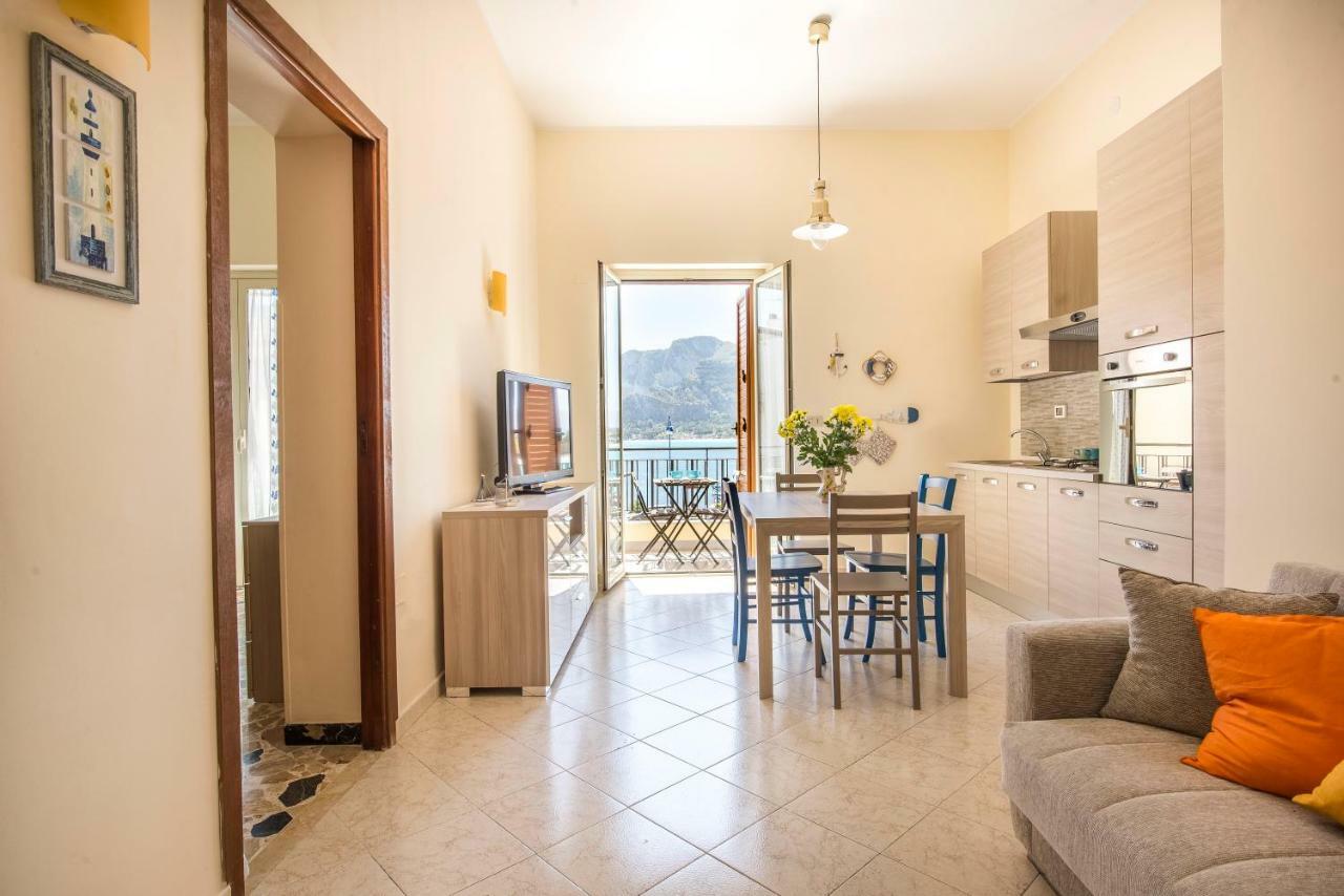 Casetta Vista Mare In Piazza A Mondello Palermo Luaran gambar